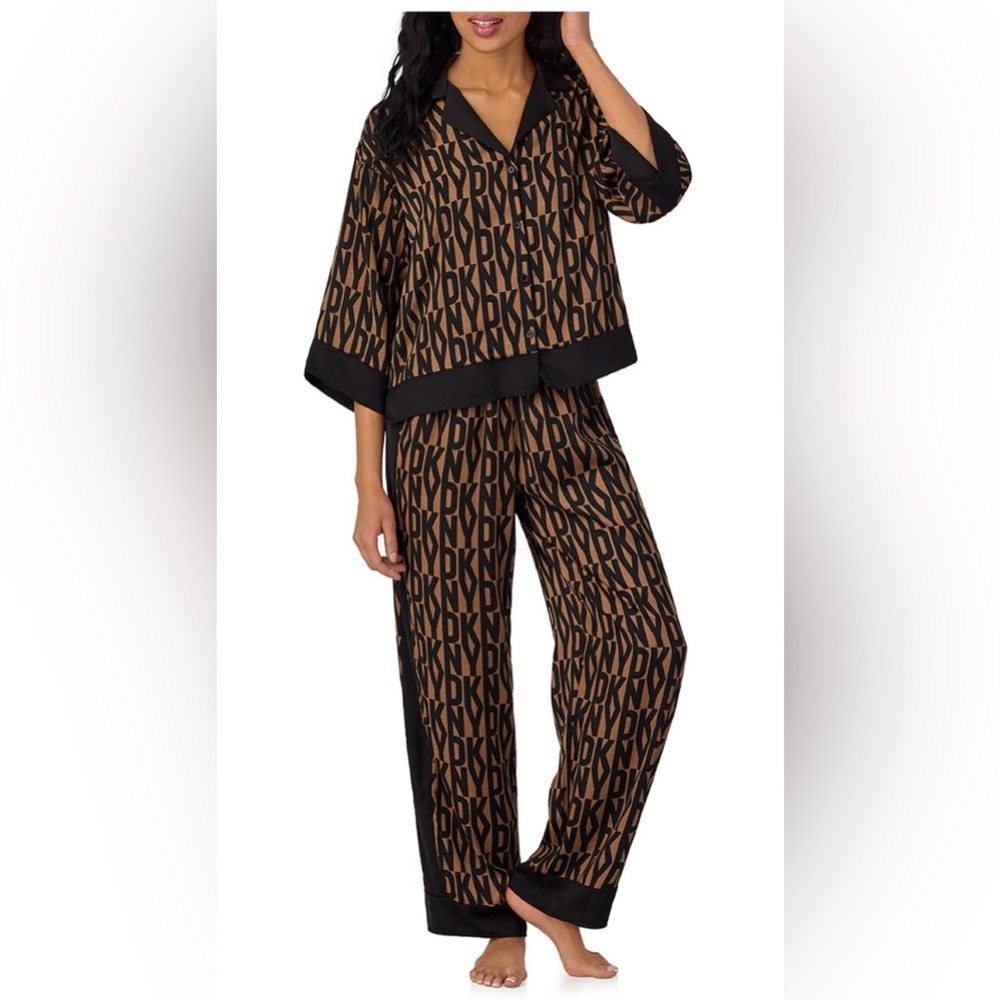 DKNY PAJAMA  SET ( Sz S)